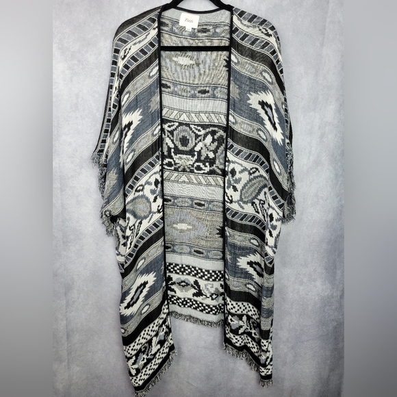 ZIZZI Black & White Southwest Boho Aztec Pattern Kimono Small /Medium - Picture 1 of 6